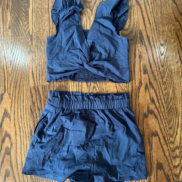 Summer Purge. All clothes are between a 4-6 never worn - Picture 4 of 16